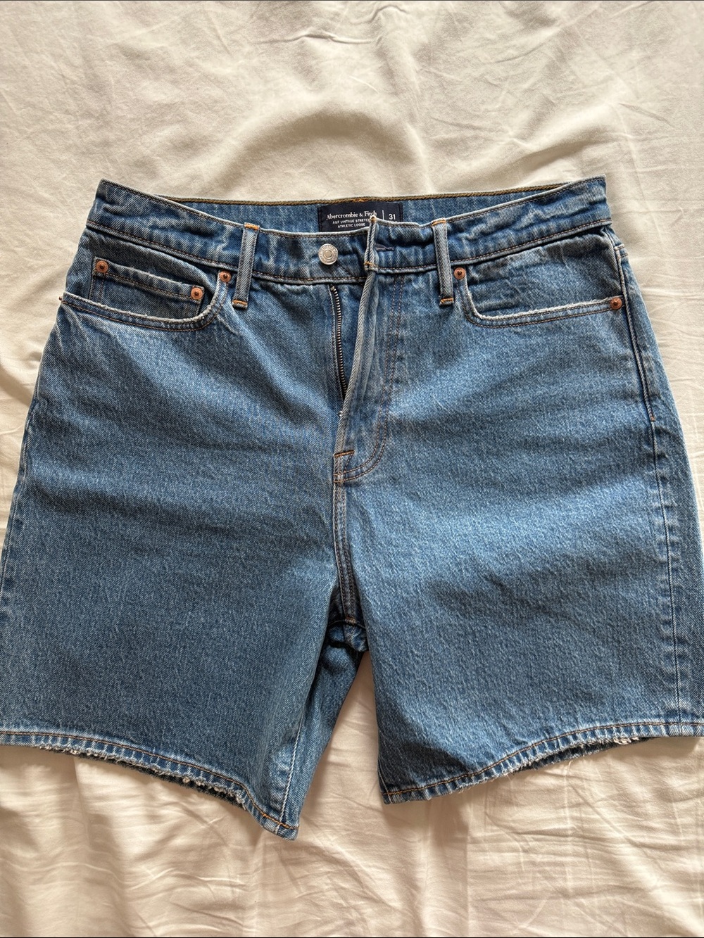 Abercrombie & Fitch Men's Medium Blue Denim Jean Shorts